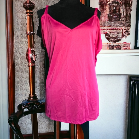 LANE BRYANT Fuschia pink 2 pc. 22/24 Like new. - Picture 5 of 9